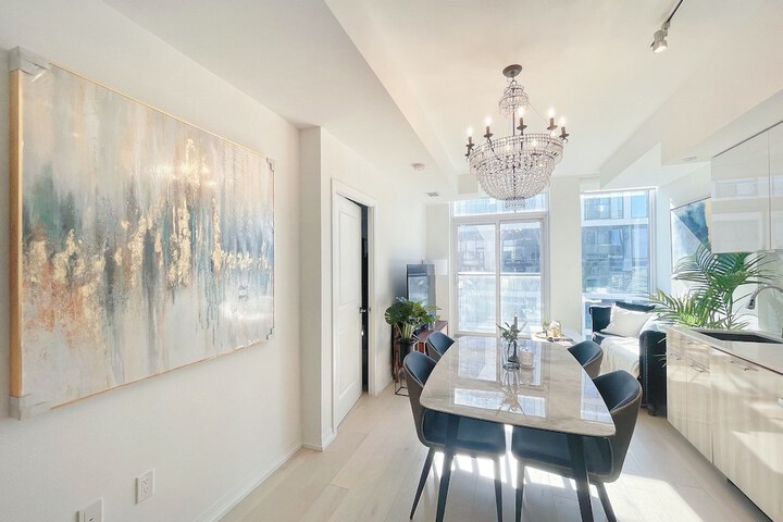 Dining Photos
