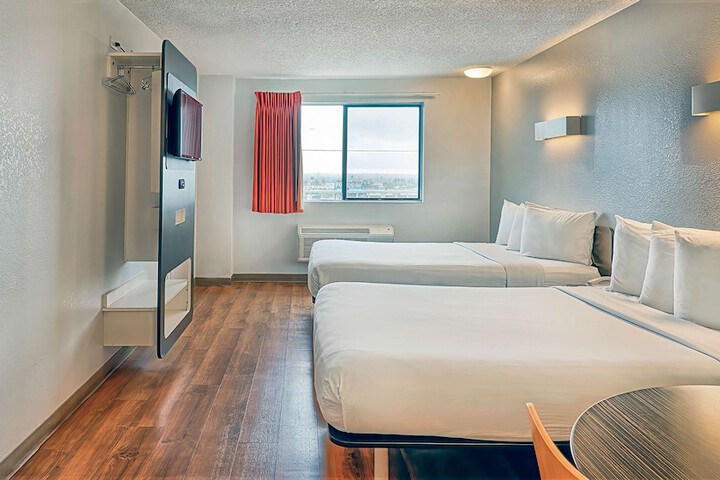 Room 16 of 45