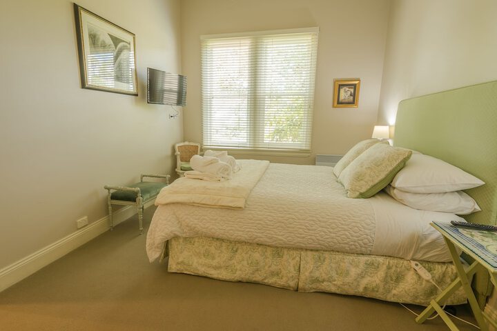 Room 7 of 38