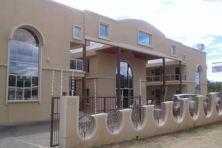 Room 7 of 14