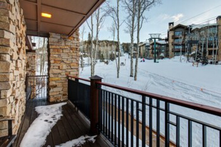 Terrace/Patio 4 of 31