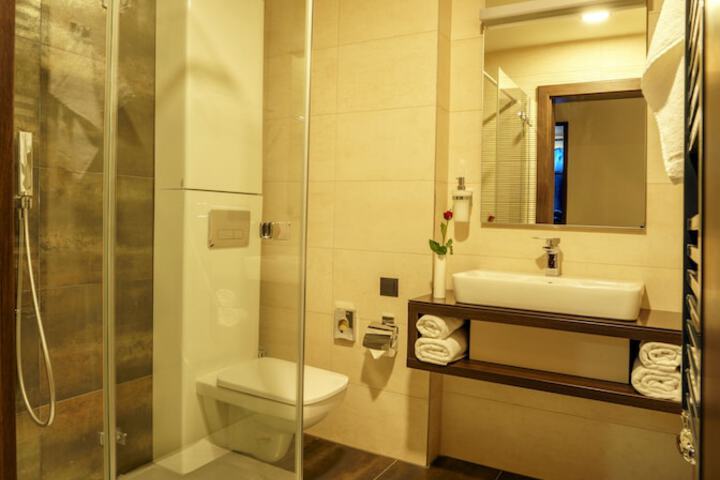 Room 17 of 52
