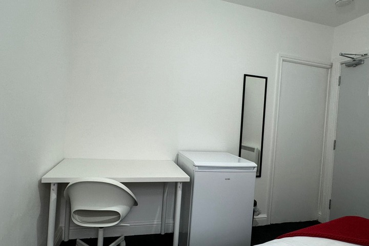 Room 5 of 24