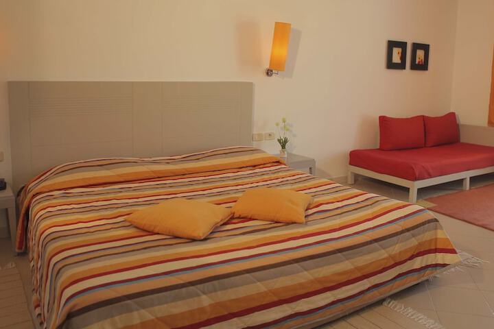 Room 9 of 52