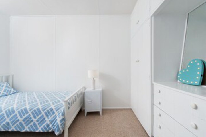 Room 16 of 17