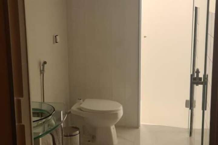 Room 32 of 53