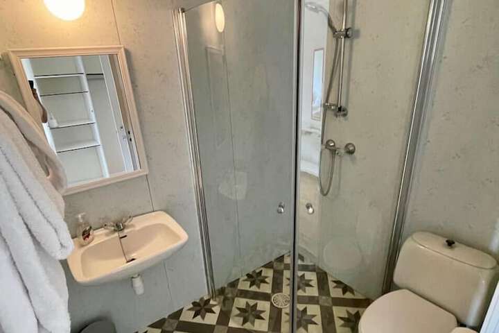 Room 82 of 135
