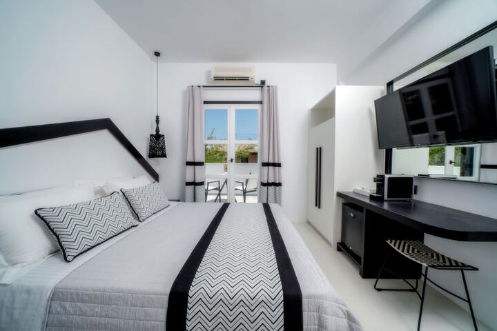 Room 9 of 29