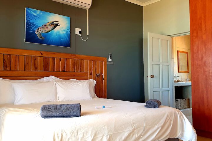 Room 6 of 44