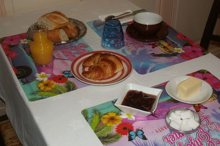 Breakfast/Coffee Service 13 of 21