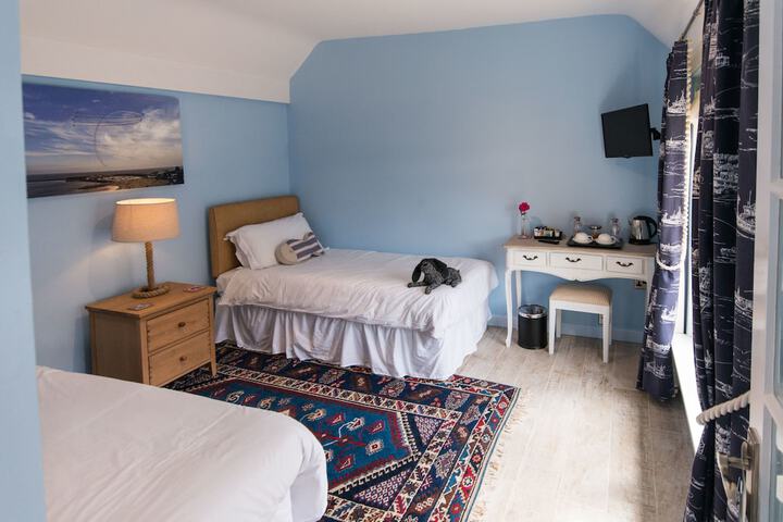 Room 12 of 84