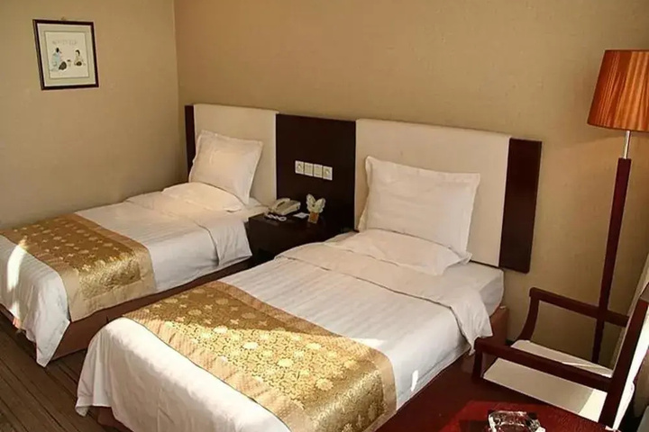 Room 3 of 11