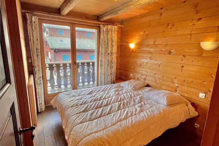 Room 7 of 68