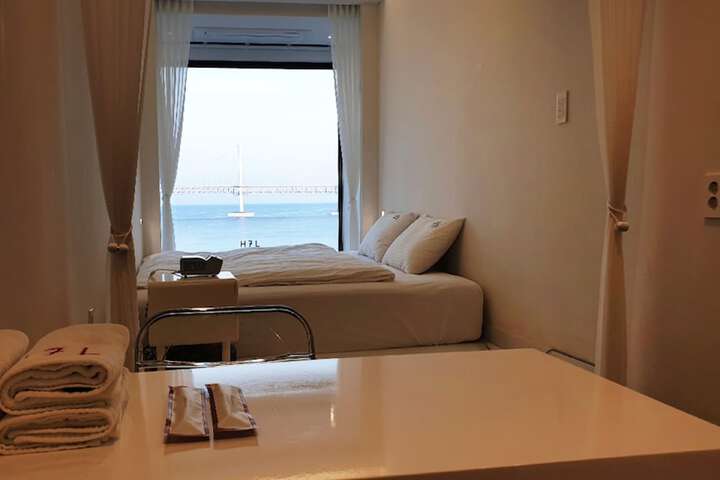 Room 48 of 72