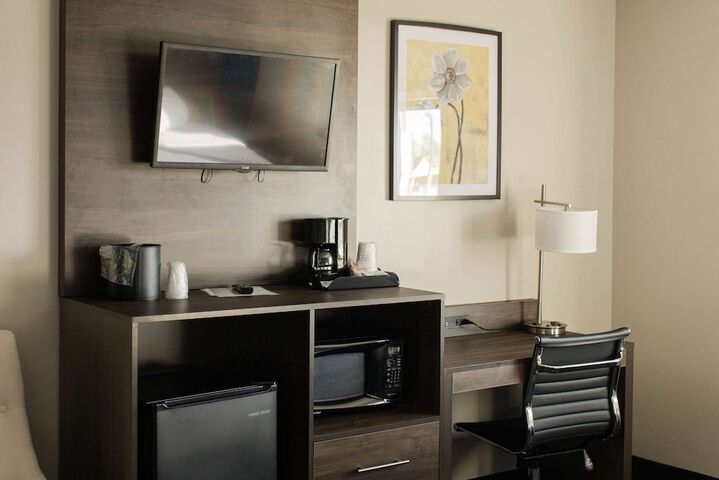Room 15 of 36