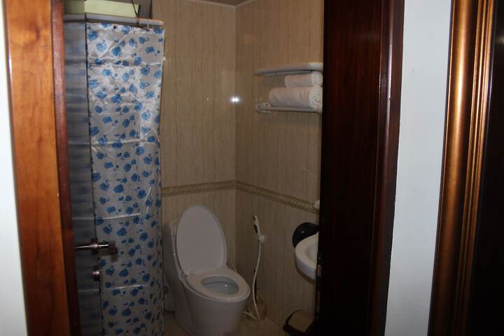 Room 35 of 47