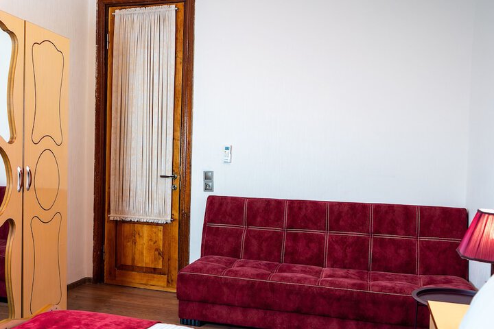 Room 15 of 81