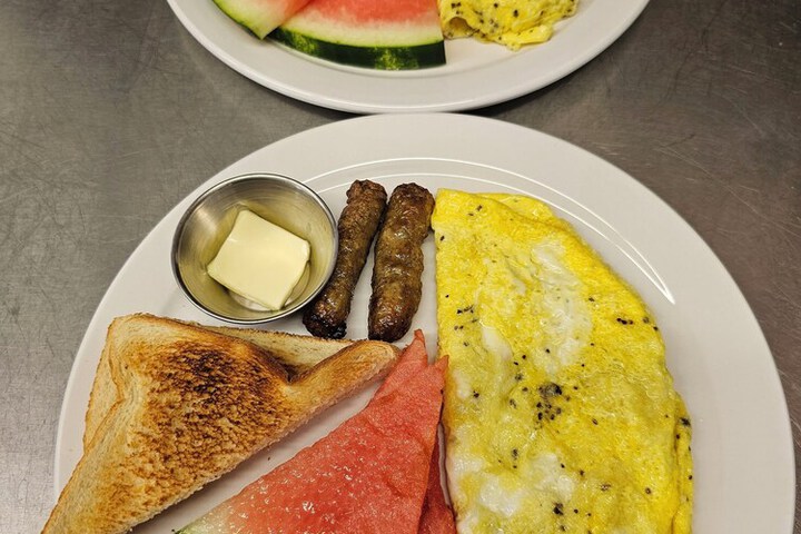 Breakfast/Coffee Service 32 of 45