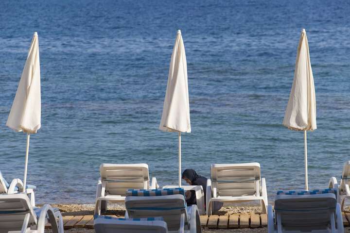 Beach 126 of 141