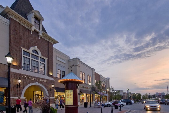 Shopping mall
