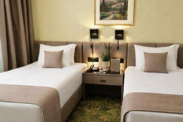Hotel Entry