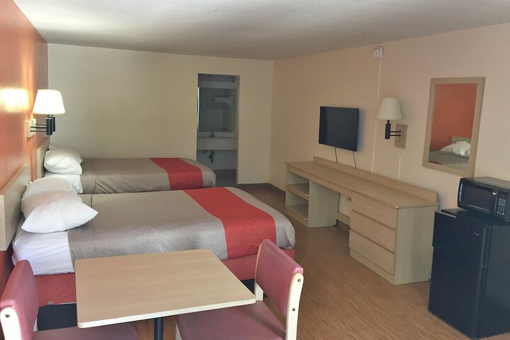 2 Double Beds (1 of 11)