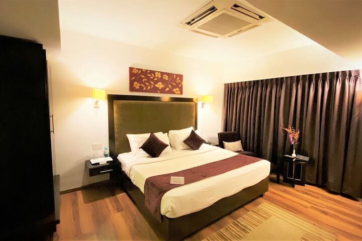 Room 8 of 59