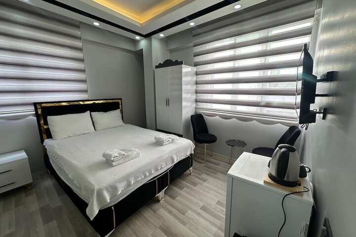 Room 15 of 26