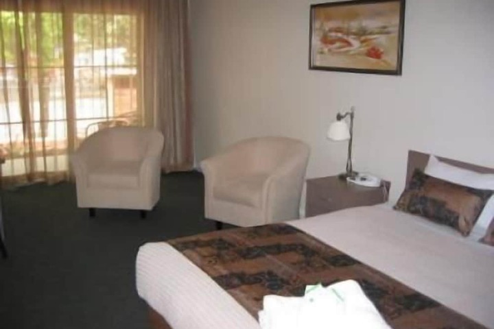 Room 7 of 40