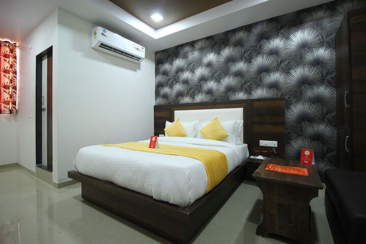 Room 12 of 15