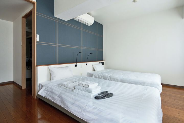 Room 30 of 53