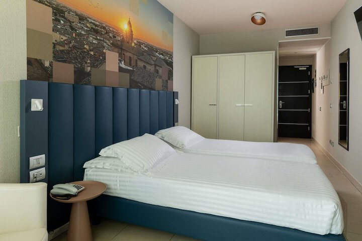 Room 29 of 113