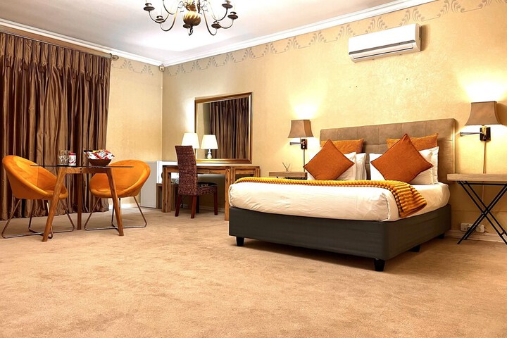 Room 21 of 86