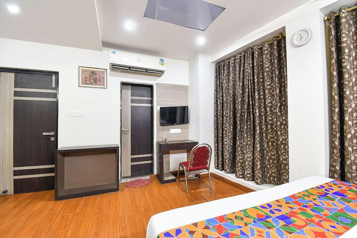Room 15 of 27