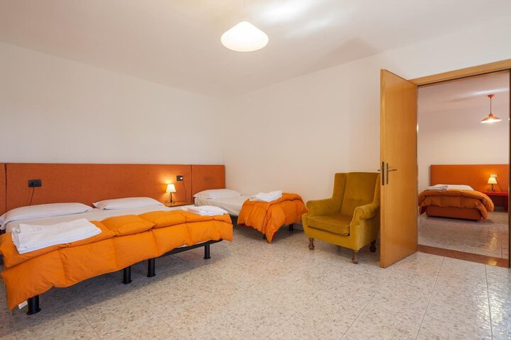 Room 14 of 51