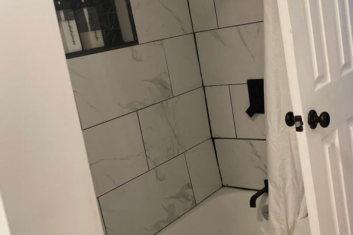 Room 109 of 124