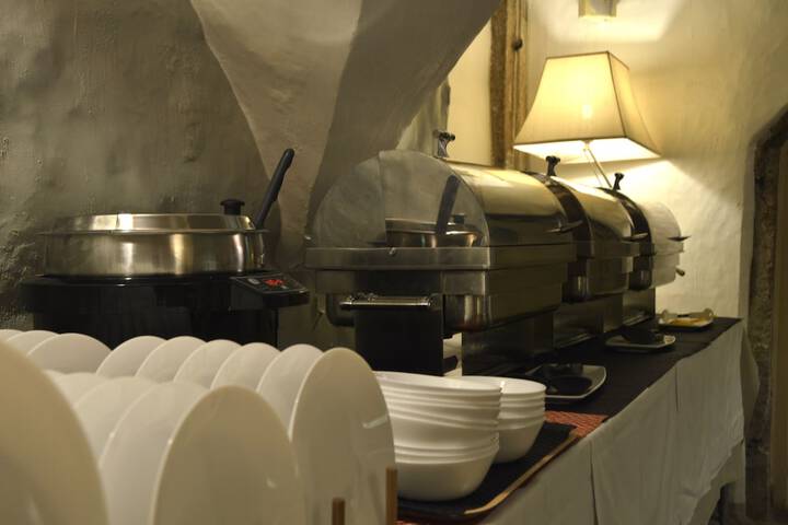 Dining 51 of 61