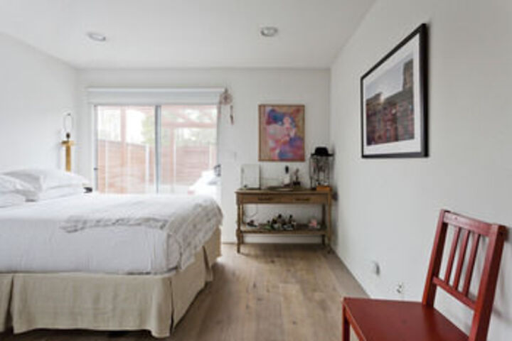 Room 44 of 222