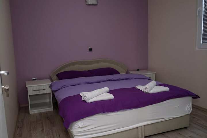 Room 3 of 42