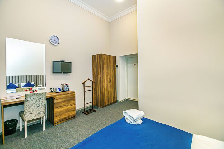 Room 37 of 79
