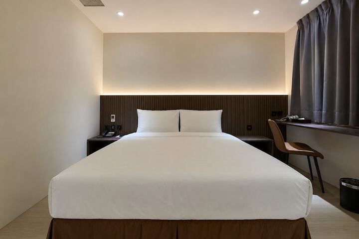 Room 101 of 160