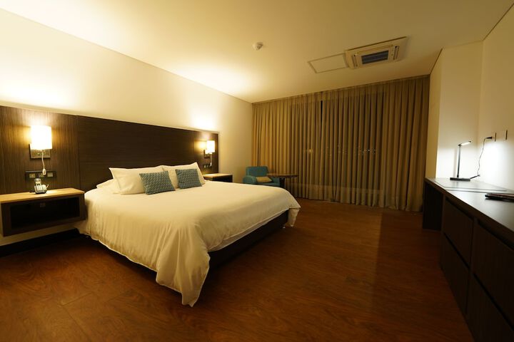 Room 19 of 54
