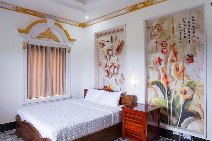 Room 2 of 47