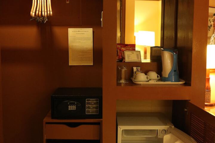 Room 16 of 110