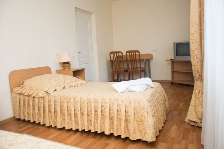 Room 2 of 12