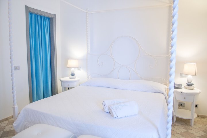 Room 30 of 85