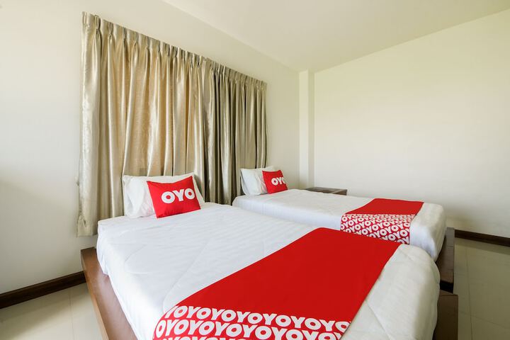 Room 6 of 27