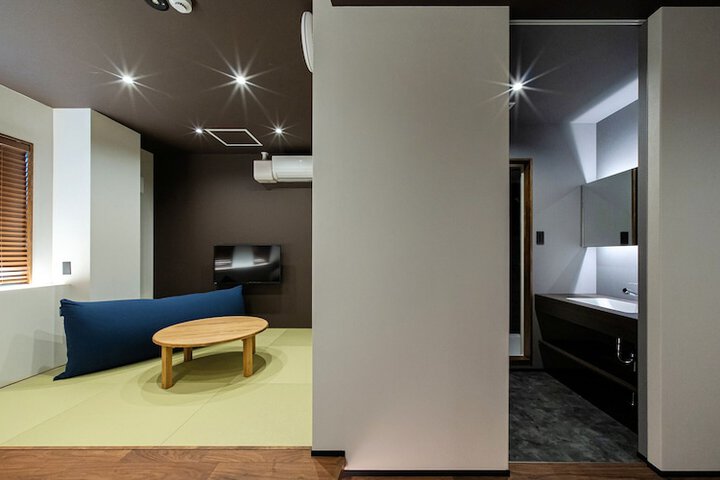 Room 22 of 71