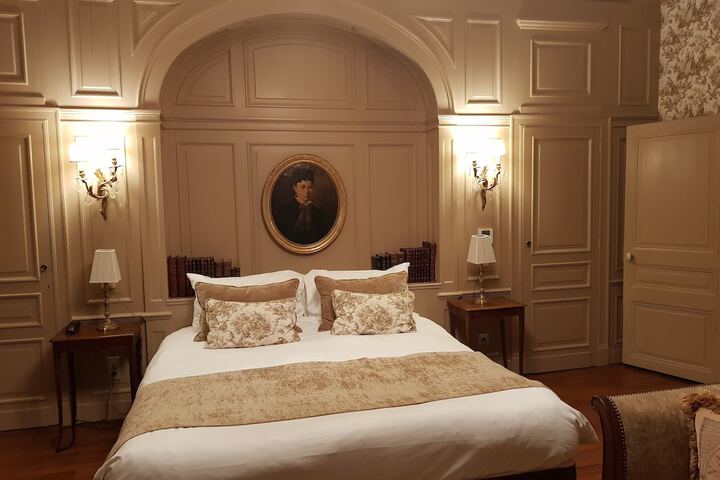 Room 13 of 61