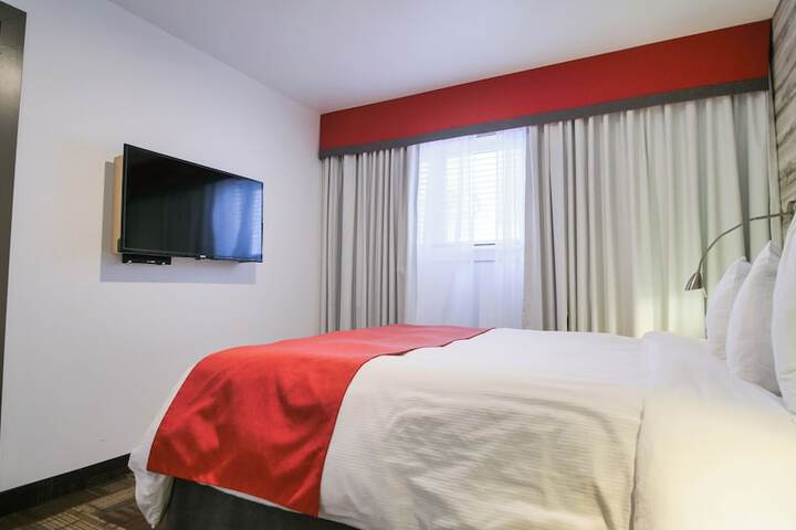 Room 53 of 140
